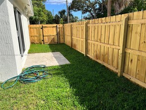 112 N D St in Lake Worth Beach, FL - Building Photo - Building Photo