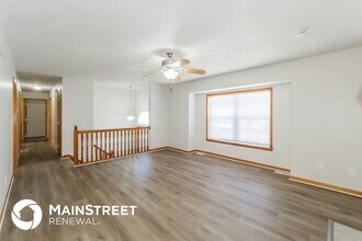 11805 E 213th Ct in Peculiar, MO - Building Photo - Building Photo