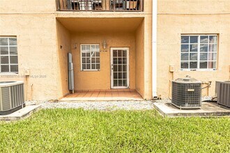 17405 NW 75th Pl in Hialeah, FL - Building Photo - Building Photo