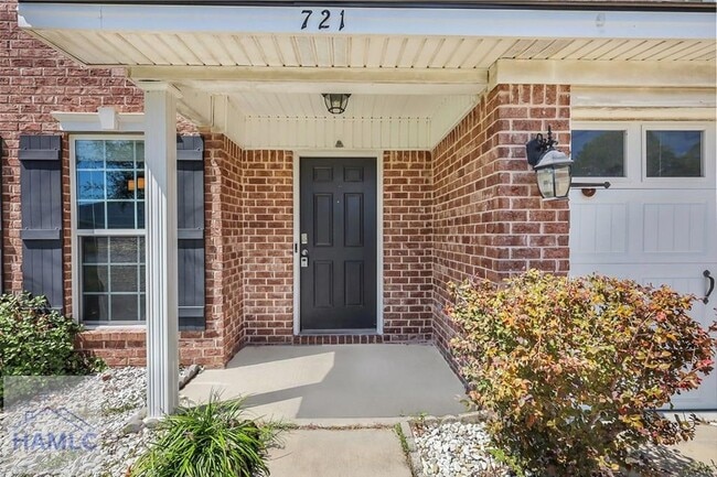 721 Highgrove Ct in Hinesville, GA - Building Photo - Building Photo