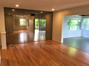 4727 Glacier Ave in San Diego, CA - Building Photo - Building Photo