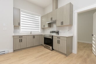 33942 Parr Ave in Mission, BC - Building Photo - Building Photo