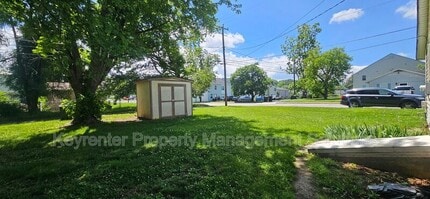 1429 W 12th St in Waynesboro, VA - Building Photo - Building Photo