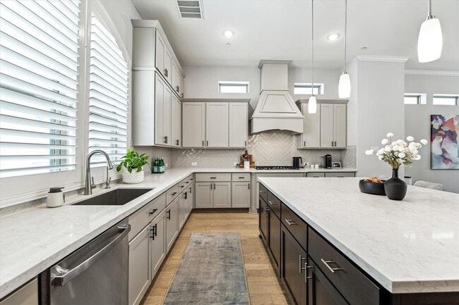 property at 846 Dunleigh Meadows Ln