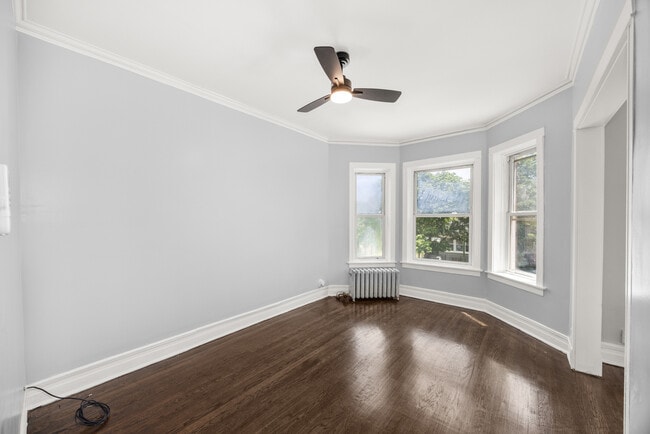 7110 S Eberhart Ave in Chicago, IL - Building Photo - Building Photo
