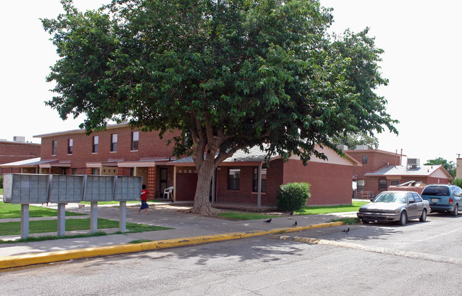 2021 Cypress Ave in El Paso, TX - Building Photo - Building Photo