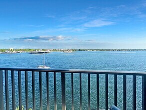 1200 S Flagler Dr in West Palm Beach, FL - Building Photo - Building Photo