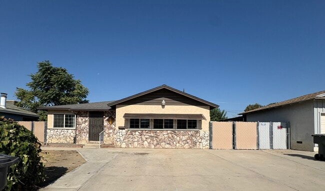 property at 117 Bendix St