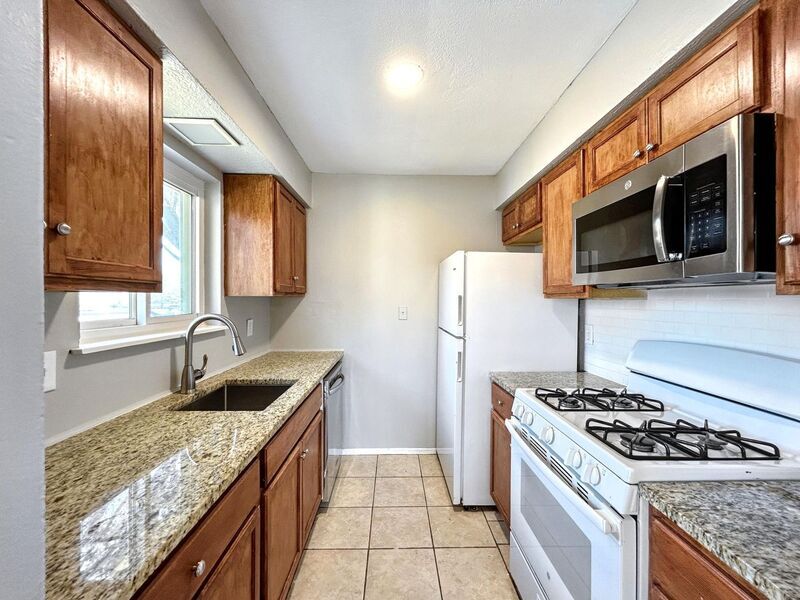 1304 Parsons Dr in Austin, TX - Building Photo