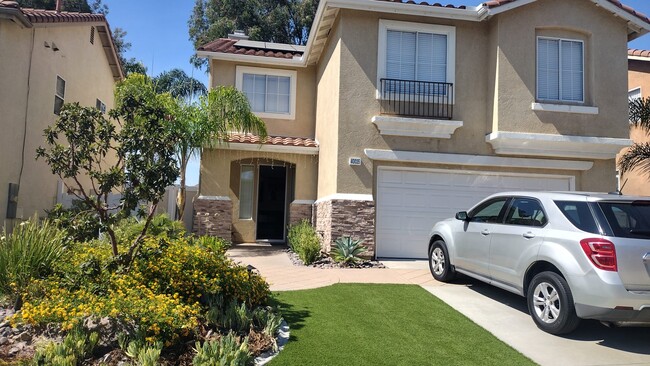 40035 Temecky Way in Murrieta, CA - Foto de edificio - Building Photo