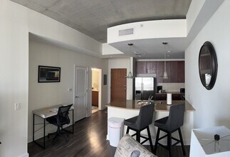 400 S Tryon St in Charlotte, NC - Building Photo - Building Photo