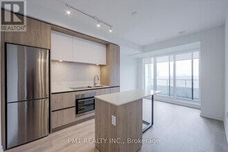 225 Sumach St in Toronto, ON - Building Photo - Building Photo