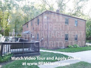 2458 Kenwood Blvd in Toledo, OH - Building Photo - Building Photo