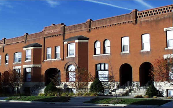 113-123 N Hickory St in Joliet, IL - Foto de edificio - Building Photo