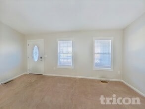 923 Loch Lomond Cir in Concord, NC - Building Photo - Building Photo