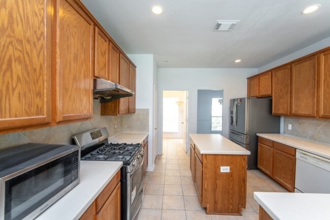 property at 2322 Cool Springs Ln
