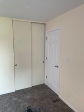 521 N Woodfield Trl in Roselle, IL - Building Photo - Building Photo