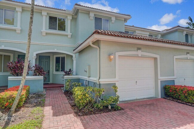 2005 Oakhurst Way in Riviera Beach, FL - Building Photo - Building Photo