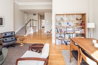 19 Arlington St, Unit 23 in Boston, MA - Building Photo - Building Photo