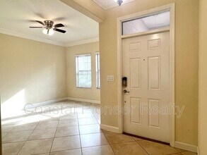 11822 Frost Aster Dr in Riverview, FL - Building Photo - Building Photo