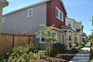 3057 Pruett Dr in Roseville, CA - Building Photo