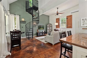 10583 Two Girls Ln in Rogers, AR - Building Photo - Building Photo