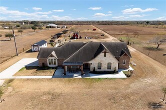 22820 Uresti Rd in Edinburg, TX - Building Photo - Building Photo