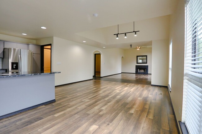 property at 5203 E 78th Pl
