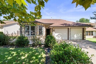 12505 Terra Nova Ln in Austin, TX - Building Photo - Building Photo