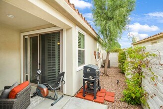 41538 Corte Jalisco in Indio, CA - Foto de edificio - Building Photo