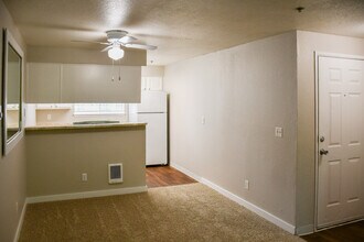 Foster Commons in Tukwila, WA - Building Photo - Building Photo