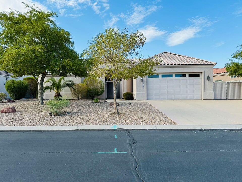 2042 Lago Grande Pl in Fort Mohave, AZ - Building Photo