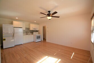1918 Carmelina Dr. in San Diego, CA - Building Photo - Building Photo