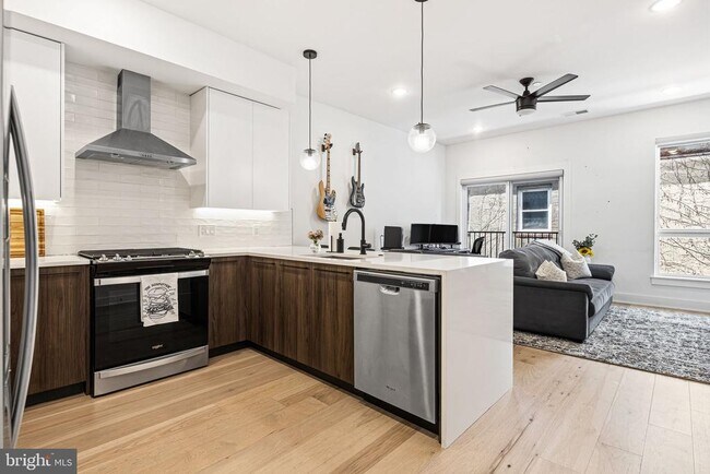 property at 1723 Francis St