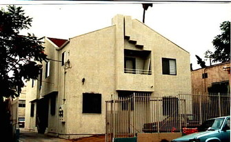 1046 S Ardmore Ave in Los Angeles, CA - Building Photo