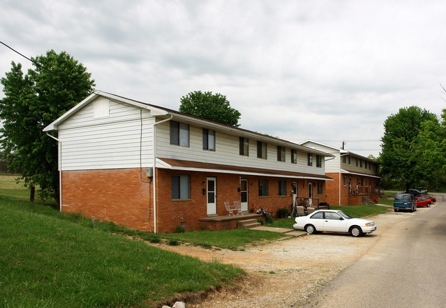 1-8 Harbour Ln in Hurricane, WV - Building Photo - Building Photo