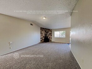 8137 Haystack Dr in Sacramento, CA - Building Photo - Building Photo