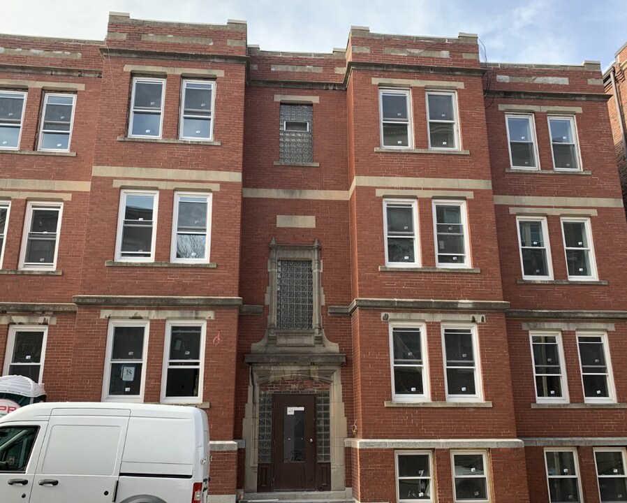 162 Allston St, Unit 7 in Boston, MA - Building Photo