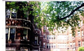 7646 S Ingleside Ave in Chicago, IL - Building Photo