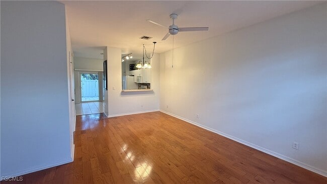 3620 Pine Oak Cir in Ft. Myers, FL - Building Photo - Building Photo