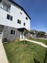 1731 E 68th St in Los Angeles, CA - Building Photo - Building Photo
