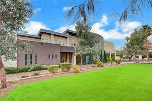 2111 Edgewood Ave in Las Vegas, NV - Building Photo