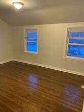 9924 S Hoxie Ave in Chicago, IL - Building Photo - Building Photo