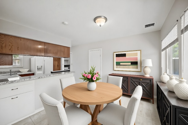 10814 Sugar Hill Dr in Houston, TX - Building Photo - Building Photo