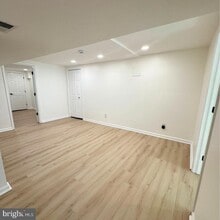 6914 Columbia Pike in Annandale, VA - Building Photo - Building Photo