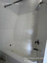 12 Vineyard Ave in Yonkers, NY - Building Photo - Building Photo