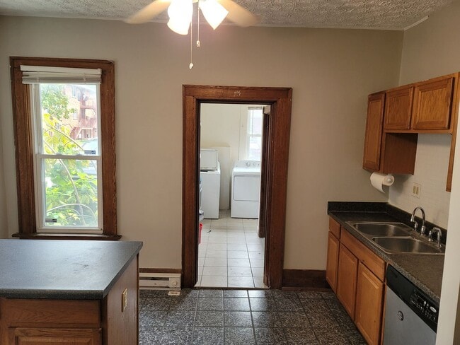 property at 319 E 18th Ave