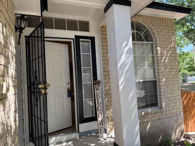 1707 Morningside Cove in Round Rock, TX - Building Photo - Building Photo