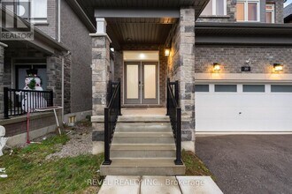20 Paddington Grv in Barrie, ON - Building Photo - Building Photo