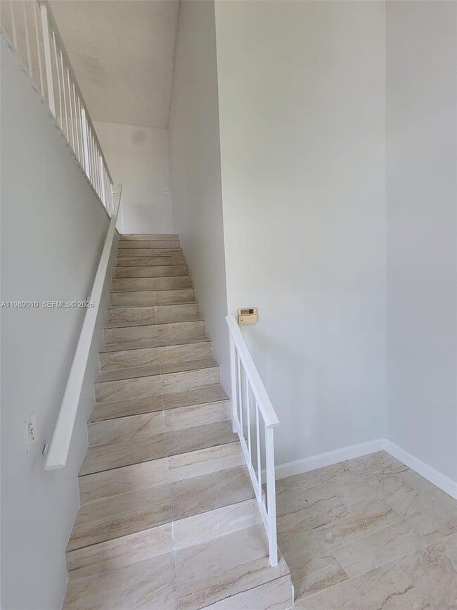 5881 NW 57th Ave in Tamarac, FL - Building Photo - Building Photo